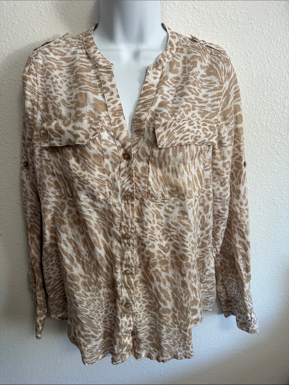 Calvin Klein Tan and Cream Animal-Print Button-Down Linen Shirt Size Medium